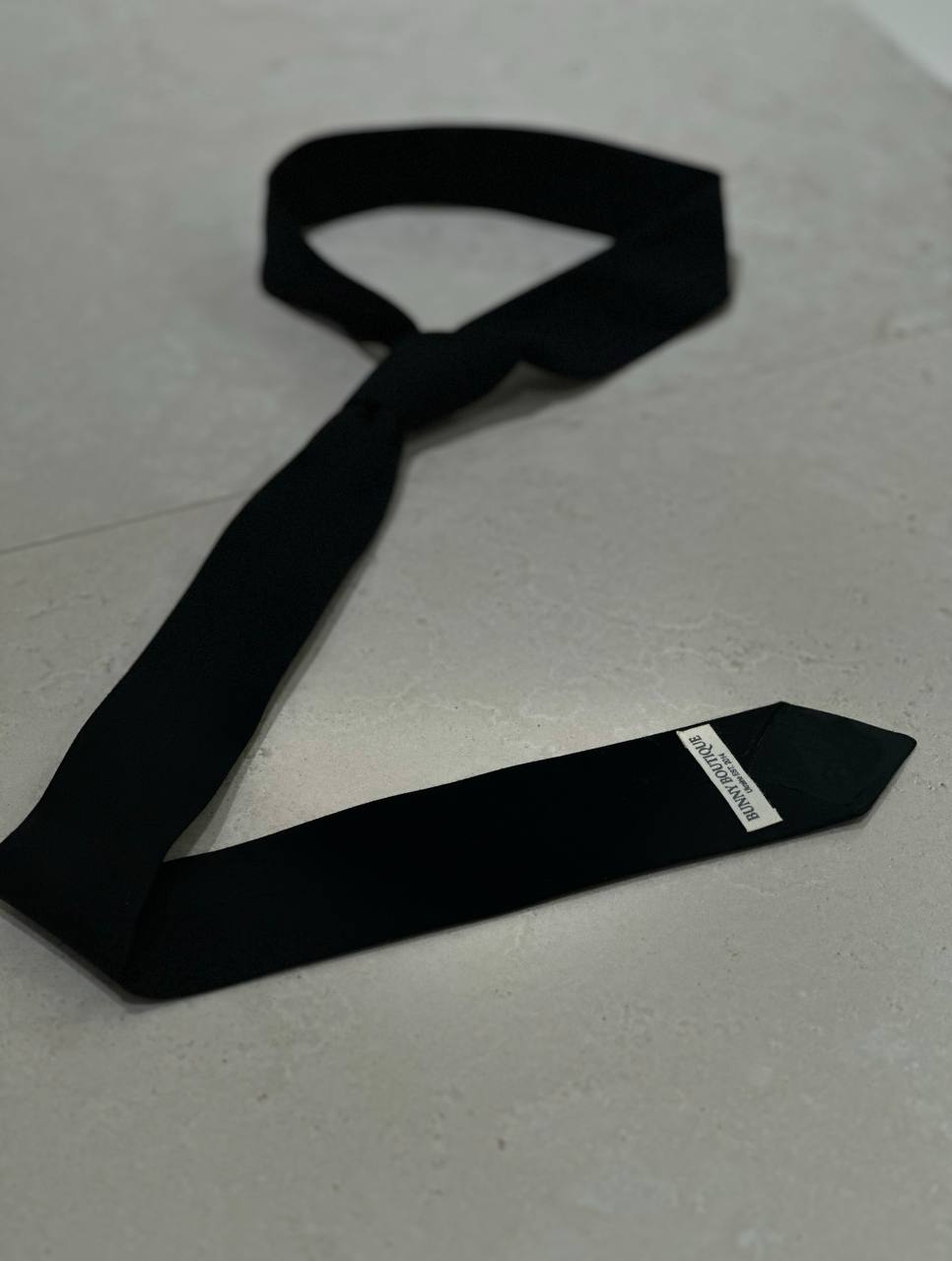Краватка чорна